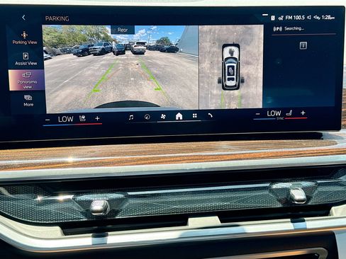 New 2027 BMW X7 xDrive40i w/ M Sport Package AWD/4WD image 36