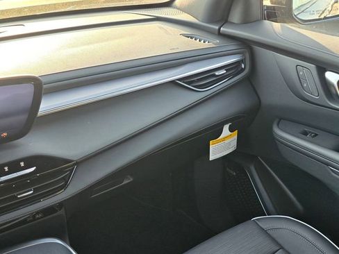 New 2026 Buick Enclave Sport Touring w/ Power Package image 17