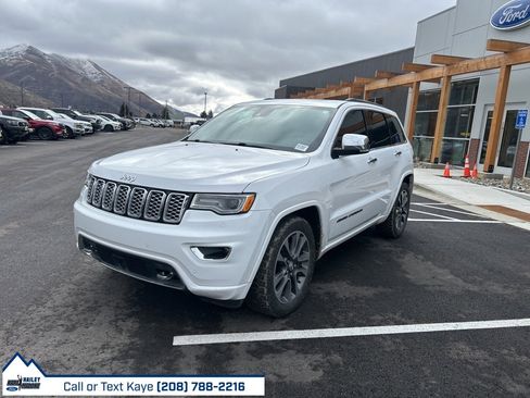 Used 2018 Jeep Grand Cherokee Overland image 3