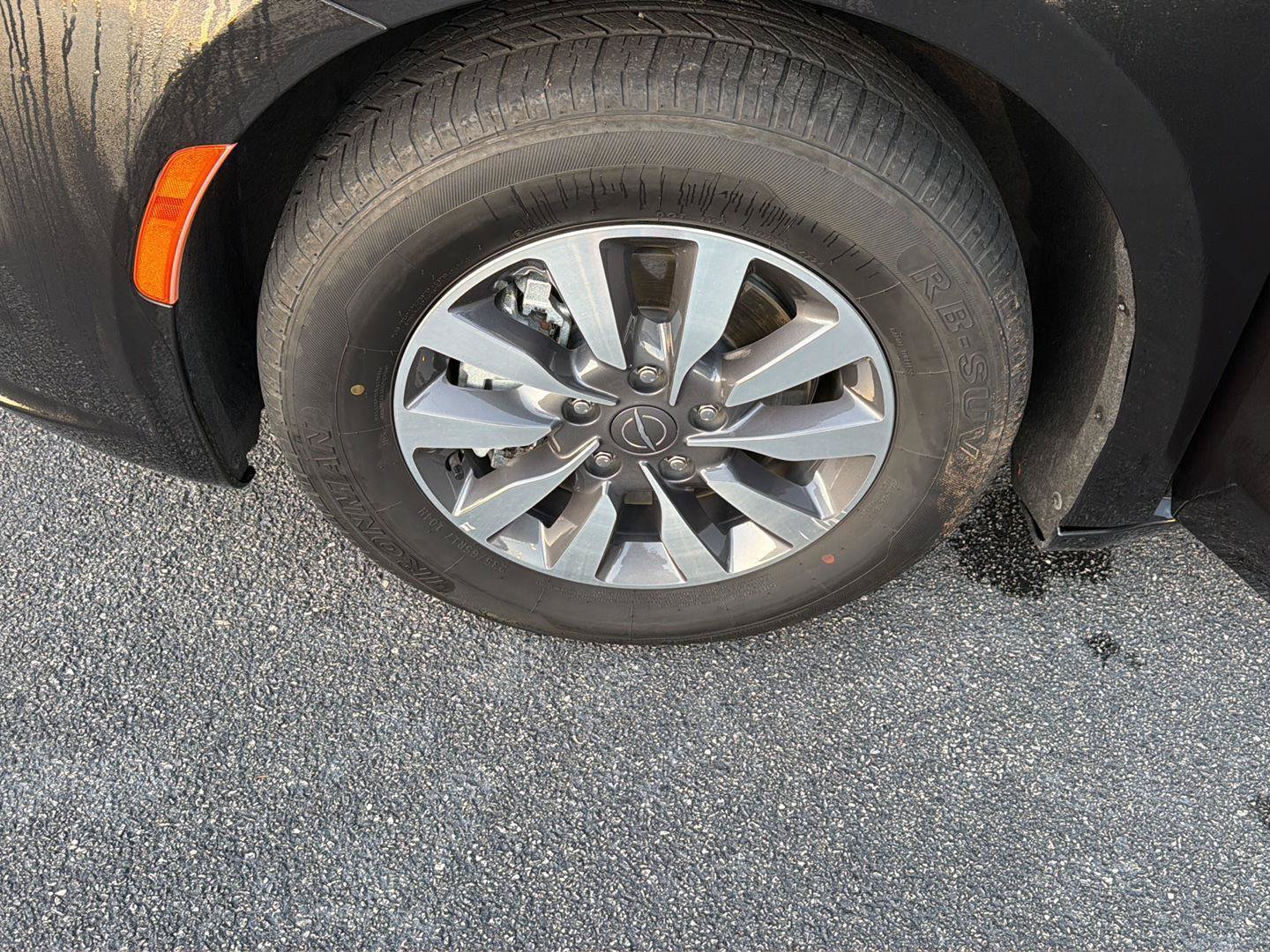 Used 2023 Chrysler Pacifica Touring-L FWD image 35