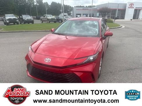Used 2025 Toyota Camry LE w/ Convenience Package FWD image 7