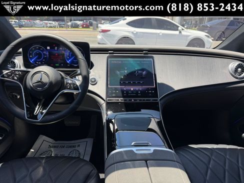 Used 2022 Mercedes-Benz EQS 450+ Sedan image 16