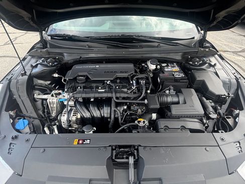 Used 2025 Kia K4 FWD image 32