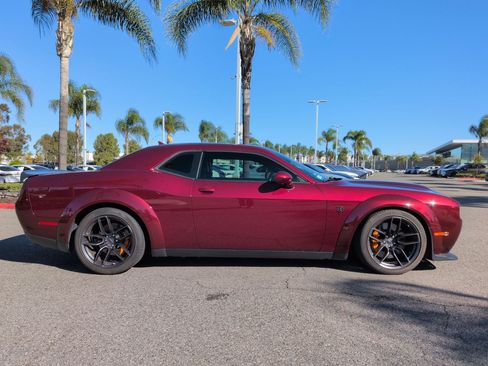 Used 2019 Dodge Challenger SRT Hellcat Redeye image 11