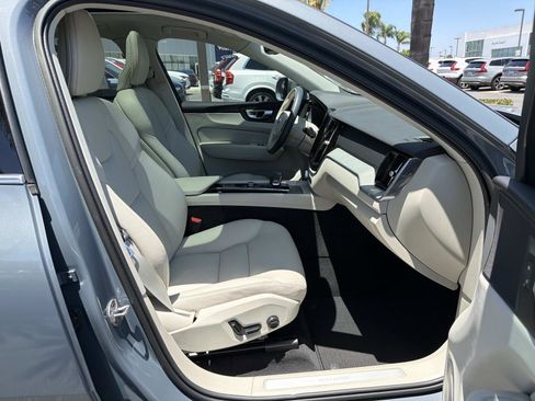 Certified 2023 Volvo XC60 T8 Plus AWD/4WD image 25