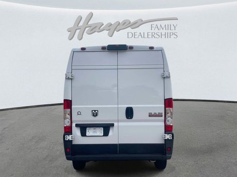 Used 2021 RAM ProMaster 2500 FWD image 4