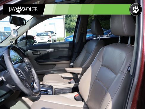 Used 2017 Honda Pilot EX-L image 11