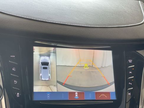 Used 2020 Cadillac Escalade Luxury image 17