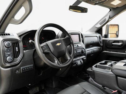 Used 2021 Chevrolet Silverado 3500 W/T w/ WT Convenience Package AWD/4WD image 3