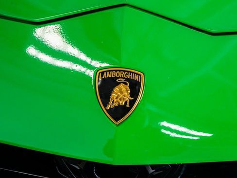 Used 2023 Lamborghini Urus Performante image 16