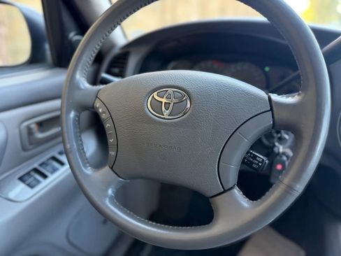Used 2003 Toyota Sequoia Limited AWD/4WD image 23