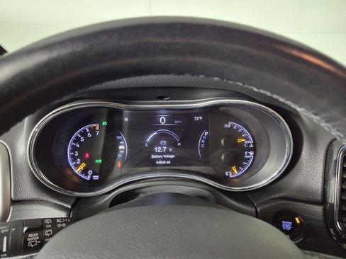 Certified 2022 Jeep Grand Cherokee Laredo X image 15