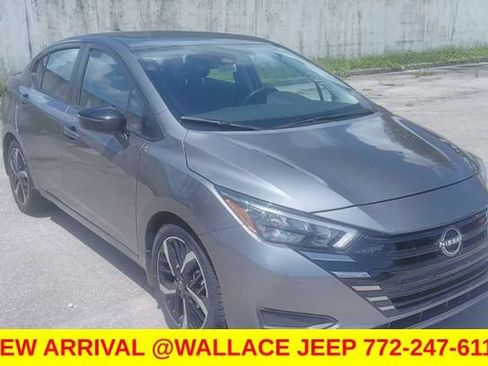 Used 2025 Nissan Versa SR w/ Trunk Package FWD image 1
