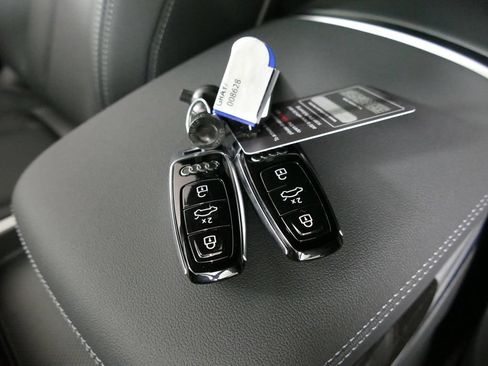 Used 2026 Audi Q7 2.0T Premium AWD/4WD image 25