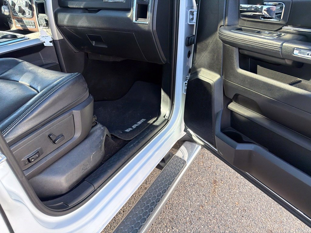 Used 2015 RAM 1500 Laramie w/ Convenience Group AWD/4WD image 38