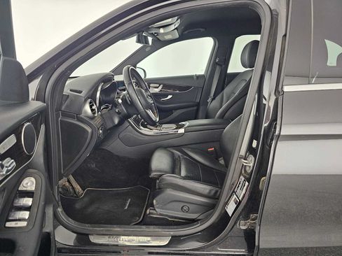Used 2020 Mercedes-Benz GLC 300 4MATIC image 20