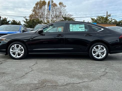 New 2025 Honda Accord LX image 7