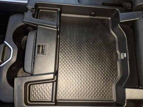 Used 2022 RAM 1500 Big Horn w/ Night Edition image 25