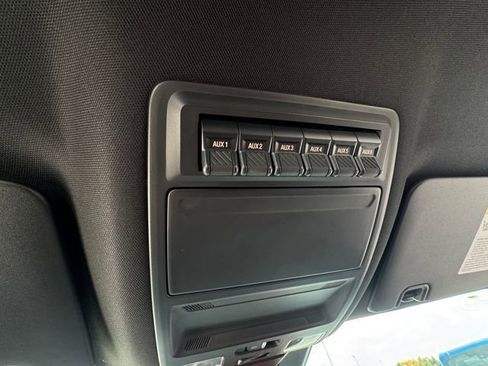 New 2025 Ford Ranger Raptor image 38