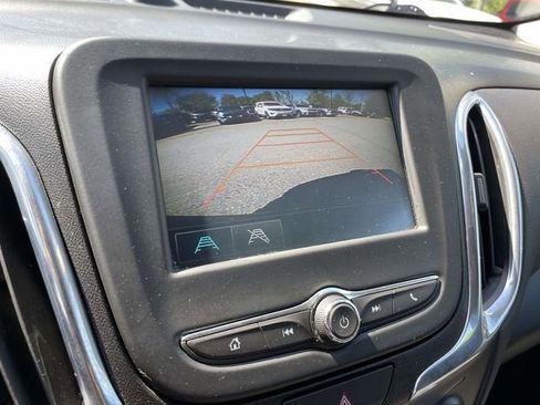 Used 2018 Chevrolet Equinox LT image 28