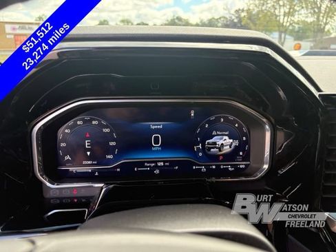 Used 2025 Chevrolet Silverado 1500 LT Trail Boss w/ Convenience Package II AWD/4WD image 18