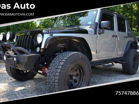 Used 2017 Jeep Wrangler Unlimited Sport w/ Connectivity Group AWD/4WD image 1