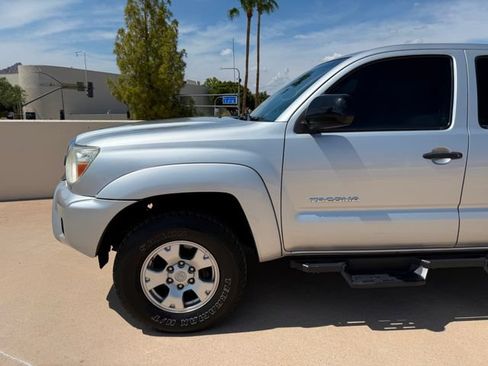 Used 2013 Toyota Tacoma 4x4 Double Cab image 10