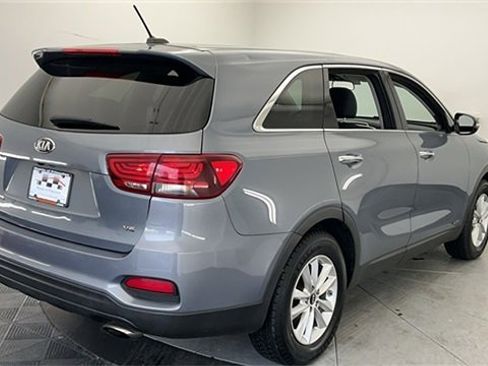 Used 2020 Kia Sorento AWD V6 image 7