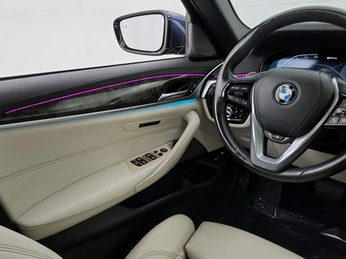 Used 2021 BMW 530e xDrive w/ Premium Package AWD/4WD image 22