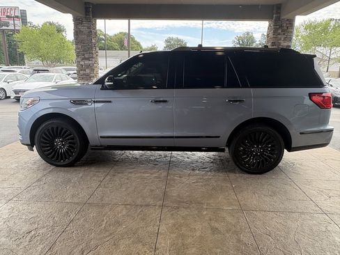 Used 2019 Lincoln Navigator Black Label w/ Cargo Package AWD/4WD image 9