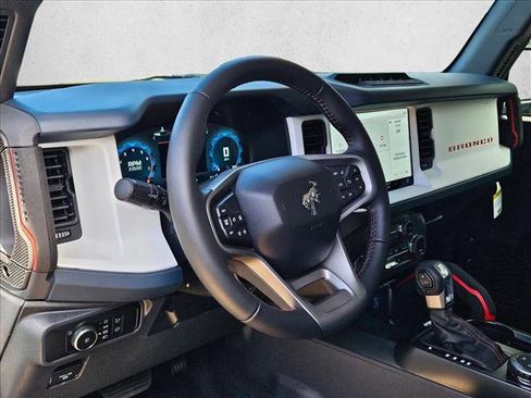 New 2025 Ford Bronco Heritage Edition image 3