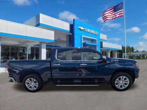 Used 2022 Chevrolet Silverado 1500 LTZ AWD/4WD image 2