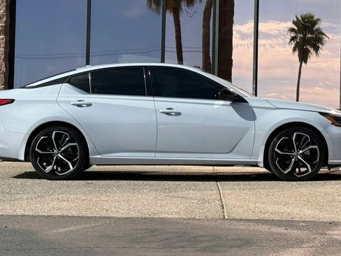 Used 2023 Nissan Altima 2.5 SR image 15