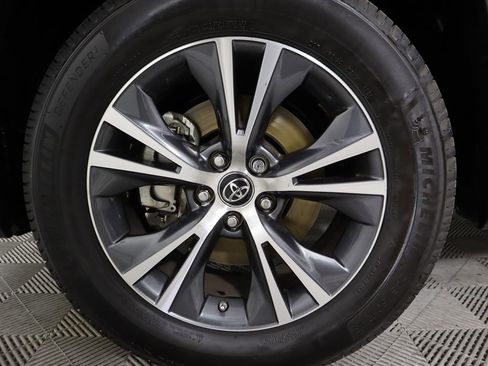 Used 2016 Toyota Highlander XLE image 31
