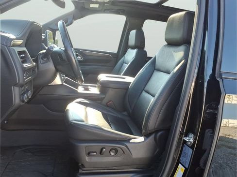 Used 2021 Chevrolet Suburban Z71 AWD/4WD image 12