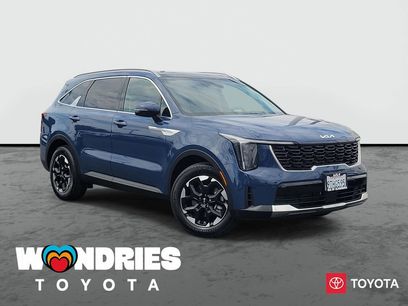 Used 2025 Kia Sorento S w/ Panoramic Sunroof Package