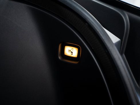 Used 2024 Tesla Cybertruck AWD Crew Cab image 48