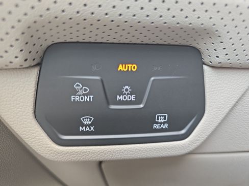 Certified 2026 Volkswagen Atlas SE w/ Panoramic Sunroof Package FWD image 27