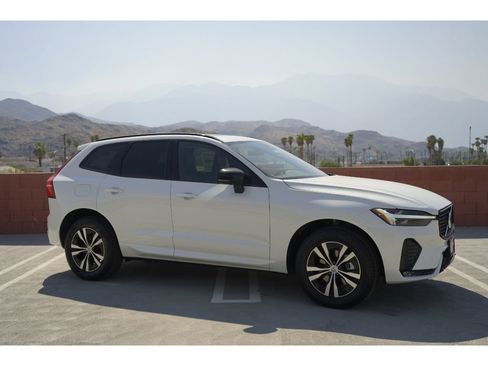 New 2025 Volvo XC60 B5 Core w/ Climate Package image 2