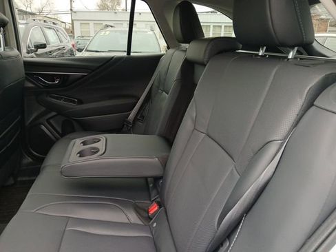 Used 2025 Subaru Outback Limited AWD/4WD image 26