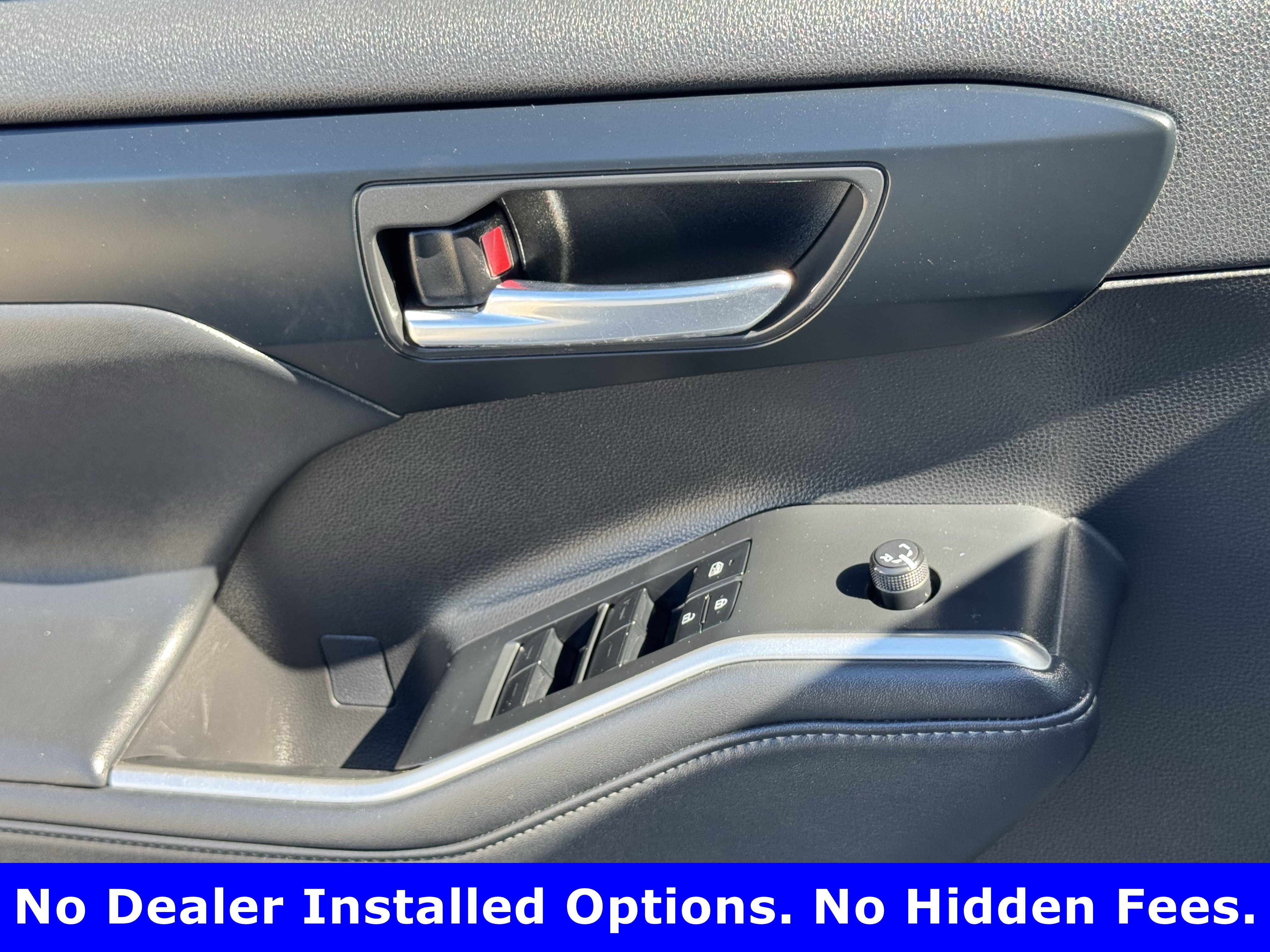 Used 2022 Toyota Highlander XLE FWD image 21