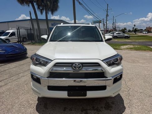Used 2022 Toyota 4Runner Limited AWD/4WD image 4