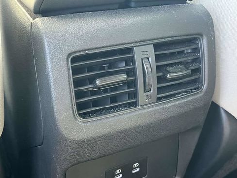 Used 2025 Nissan Rogue SV FWD image 19
