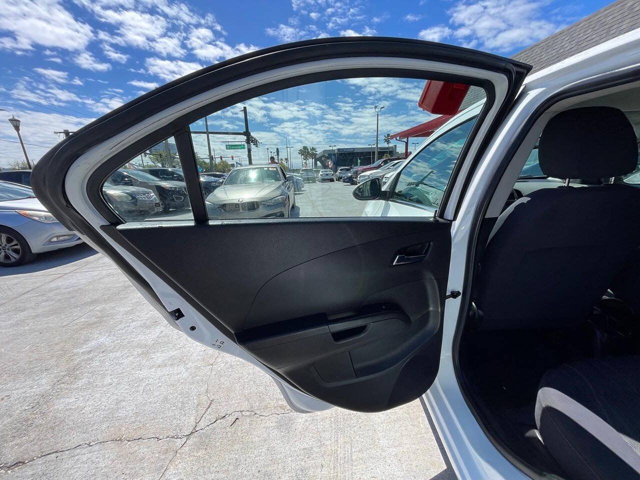 Used 2014 Chevrolet Sonic LT FWD image 4