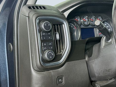 Used 2019 Chevrolet Silverado 1500 LT Trail Boss image 16