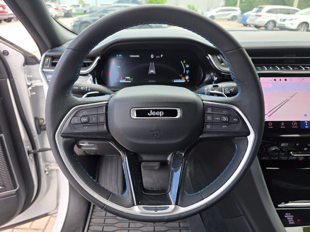 Used 2024 Jeep Grand Cherokee Trailhawk w/ Advanced Protech Group II AWD/4WD image 30