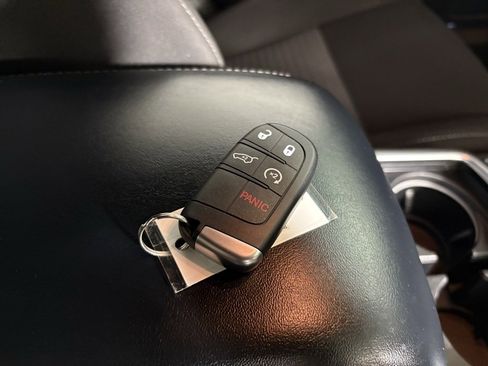 Used 2022 Dodge Charger Scat Pack w/ Driver Convenience Group image 47