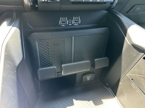 New 2026 RAM 1500 Big Horn AWD/4WD image 4