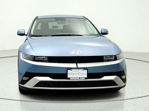 Used 2025 Hyundai Ioniq 5 SE AWD/4WD image 2