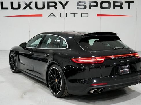 Used 2018 Porsche Panamera 4S image 3